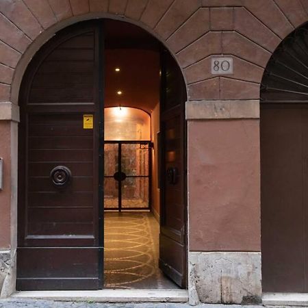 Unforgettable Split Level Jacuzzi Suite Navona - Top Collection ローマ エクステリア 写真