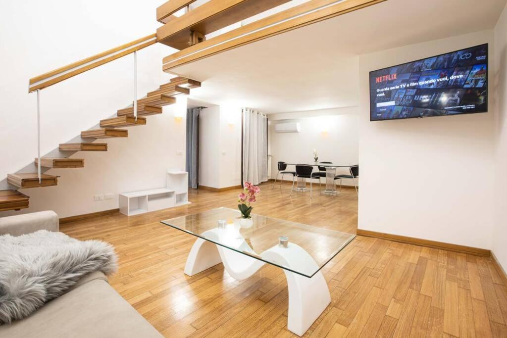 Unforgettable Split Level Jacuzzi Suite Navona - Top Collection ローマ エクステリア 写真