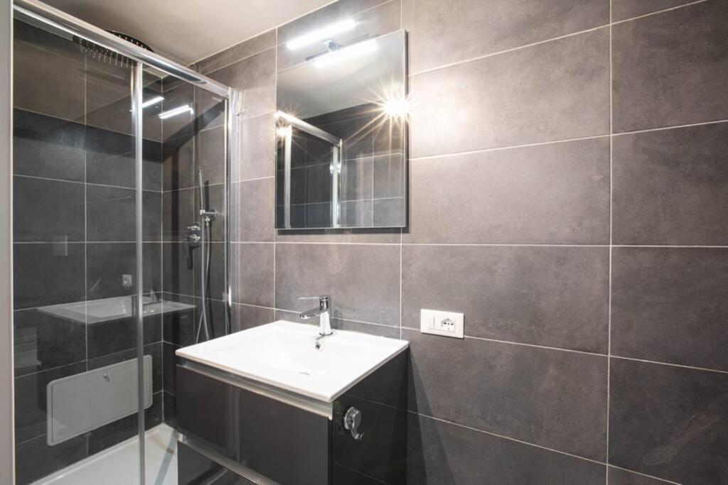 Unforgettable Split Level Jacuzzi Suite Navona - Top Collection ローマ エクステリア 写真